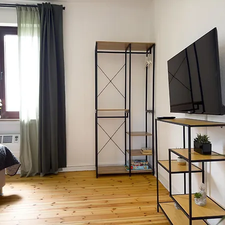 Immostay #8 - Haus Fuer 13 Personen Mit 7 - Grosser Garten & Grill, Free Parking, Wlan Apartment